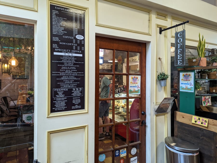 Crislip Cafe – photo 4